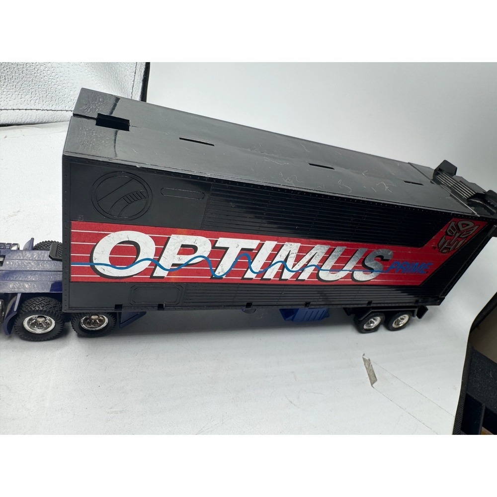 VTG 1992 Transformers G2 Optimus Prime Action Figure Truck/Trailer Hasbro - READ - Picture 3 of 16